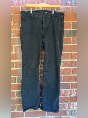 Old Navy Women’s Black Bootcut Jeans